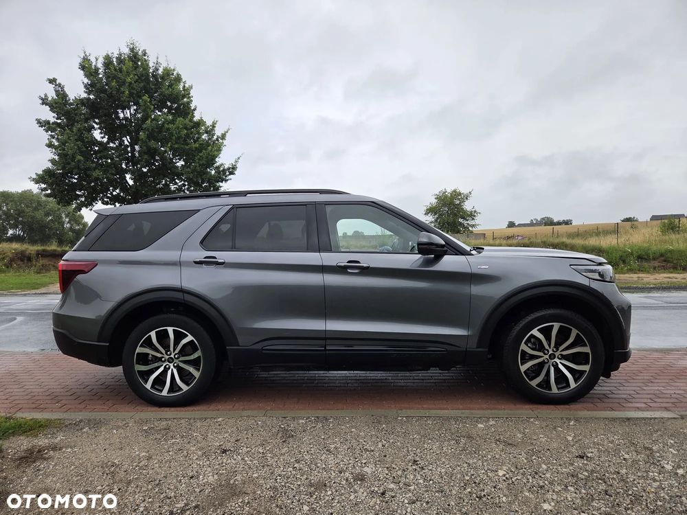 Ford Explorer EcoBoost Plug-in Hybrid ST-LINE - 7
