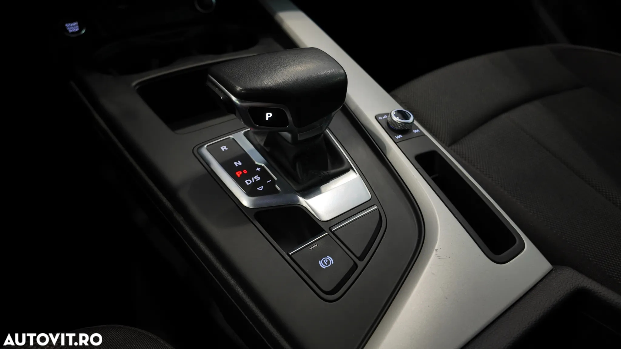 Audi A4 Avant 35 TDI S tronic - 24