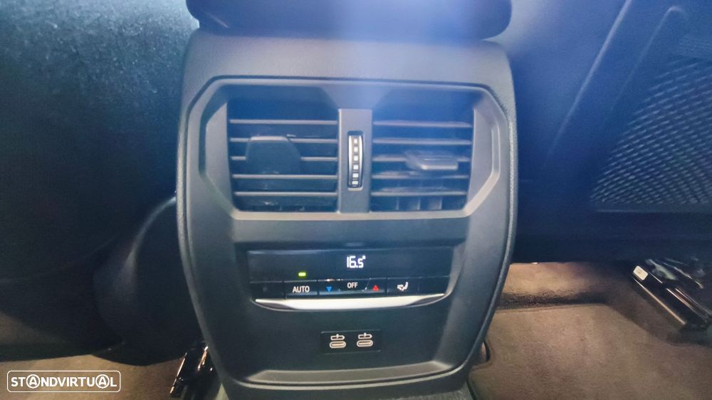 BMW 320 e Touring Corporate Edition Auto - 26