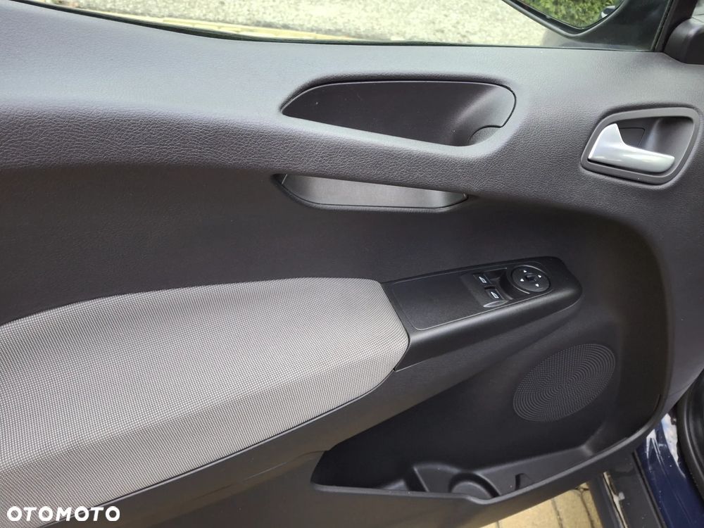 Ford Tourneo Courier 1.0 EcoBoost Ambiente - 11