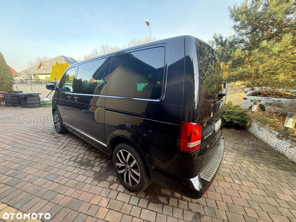 Volkswagen Multivan - 10