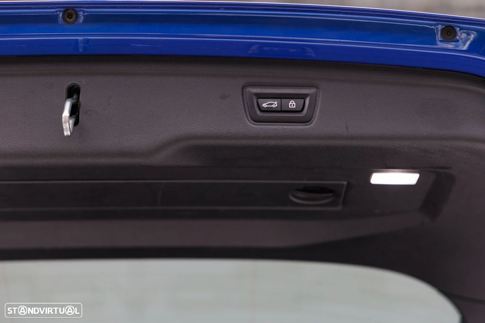 BMW 320 e Aut. M Sport - 27