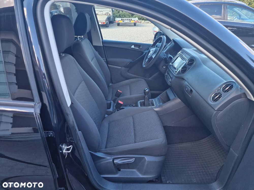 Volkswagen Tiguan 2.0 TDI DPF BlueMotion Technology Trend & Fun - 14