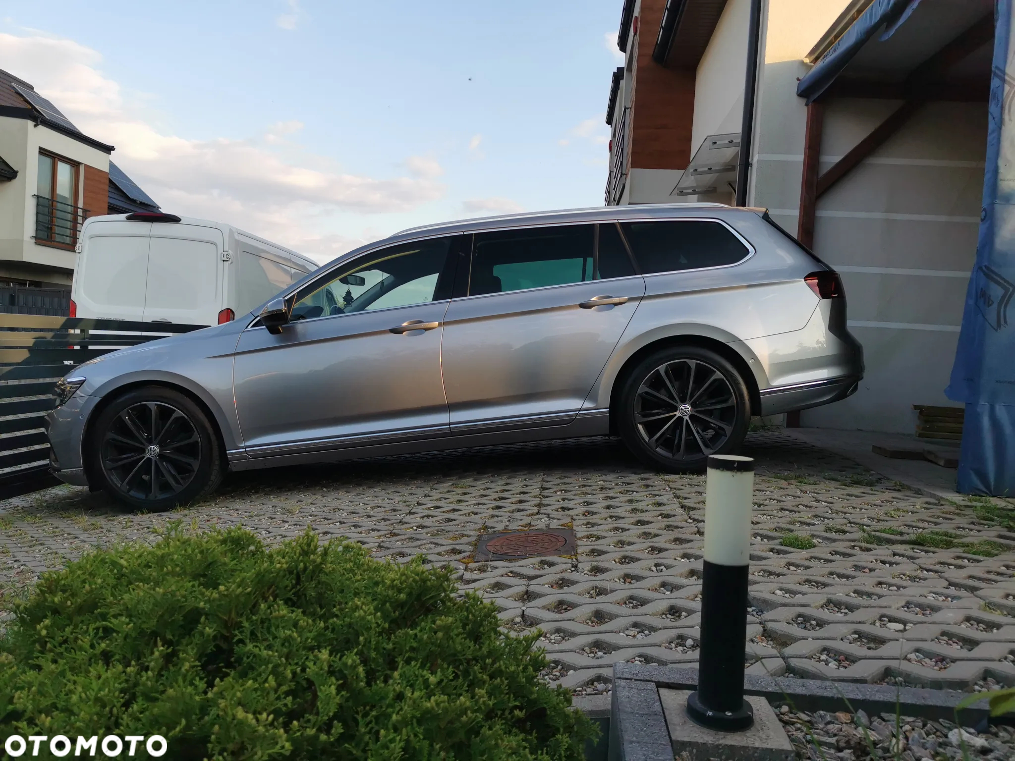 Volkswagen Passat - 14