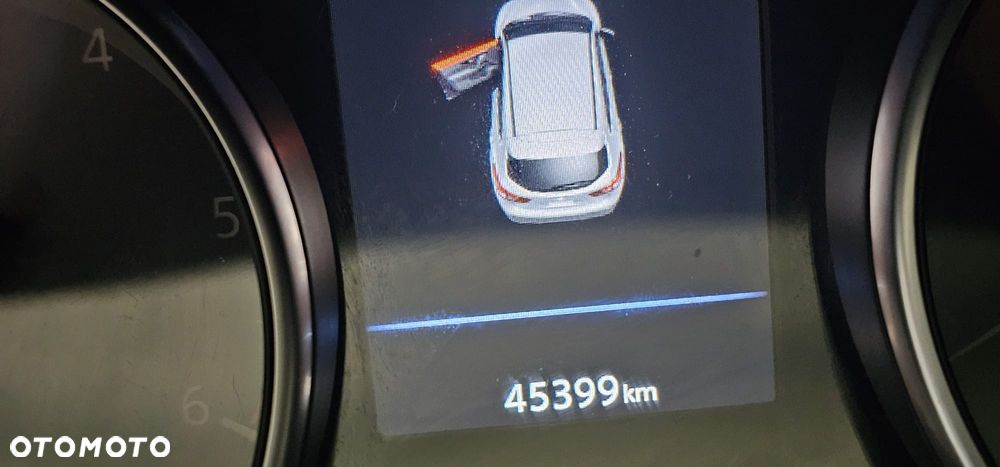 Nissan Qashqai 1.7 dCi 4x4 Tekna+ Xtronic - 11