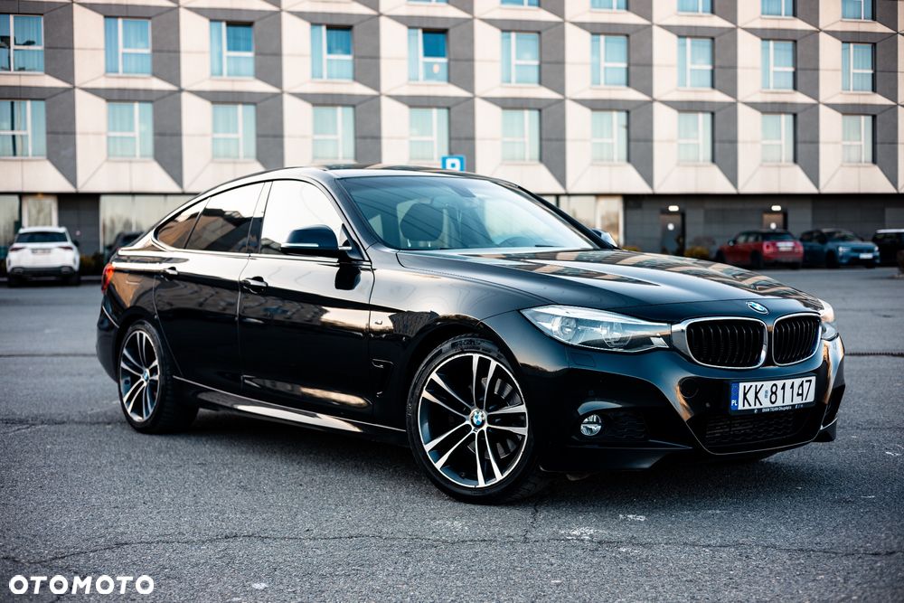 BMW Seria 3 325d M Sport - 1