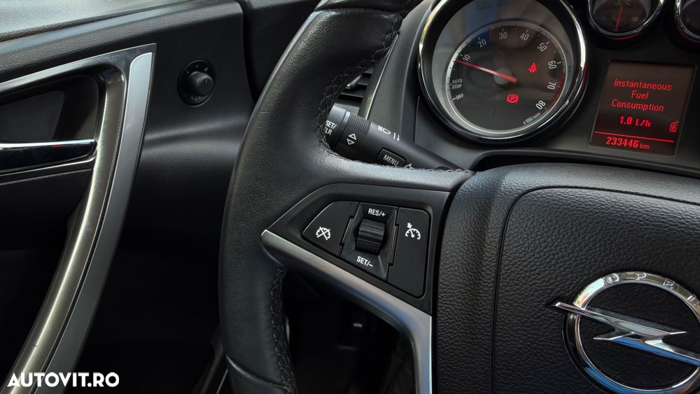 Opel Astra 1.4 Turbo ECOTEC Cosmo - 16