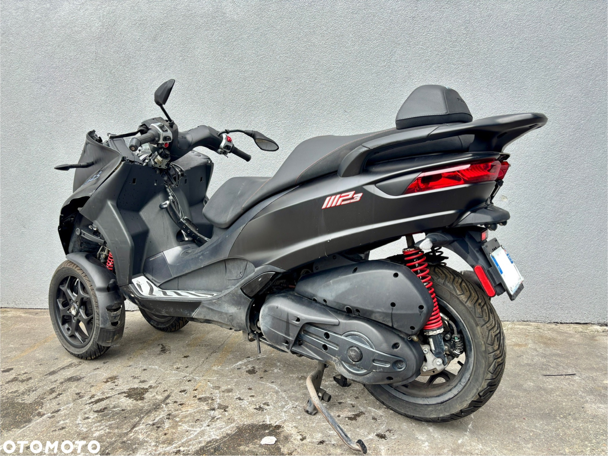 Piaggio MP-3 - 6