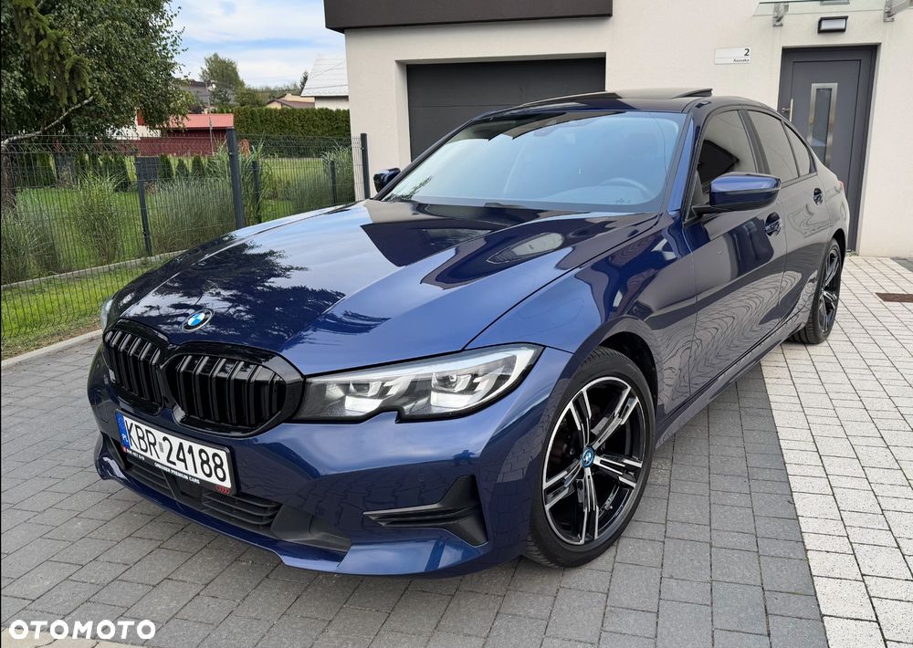 BMW Seria 3 320d Edition Luxury Line Purity - 16