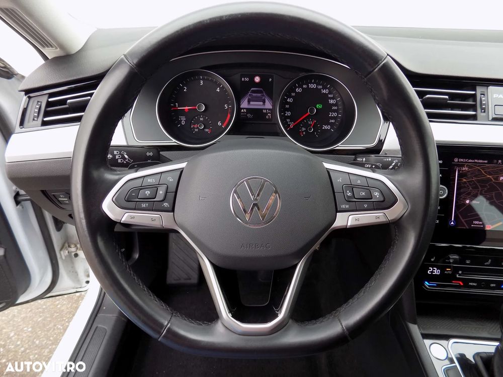 Volkswagen Passat 2.0 TDI SCR DSG Business - 11