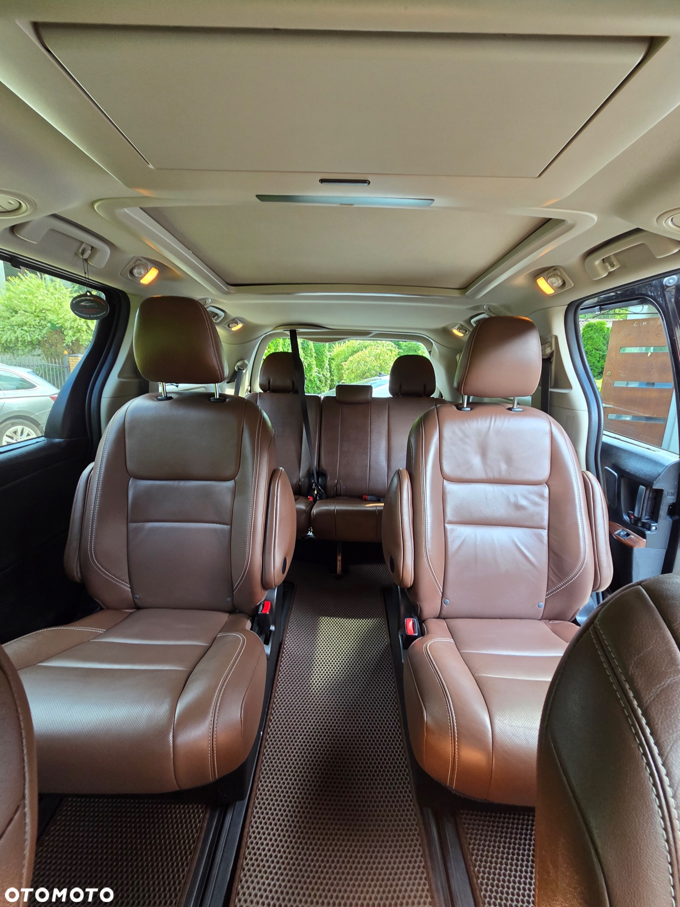 Toyota Sienna 3.5 V6 - 2