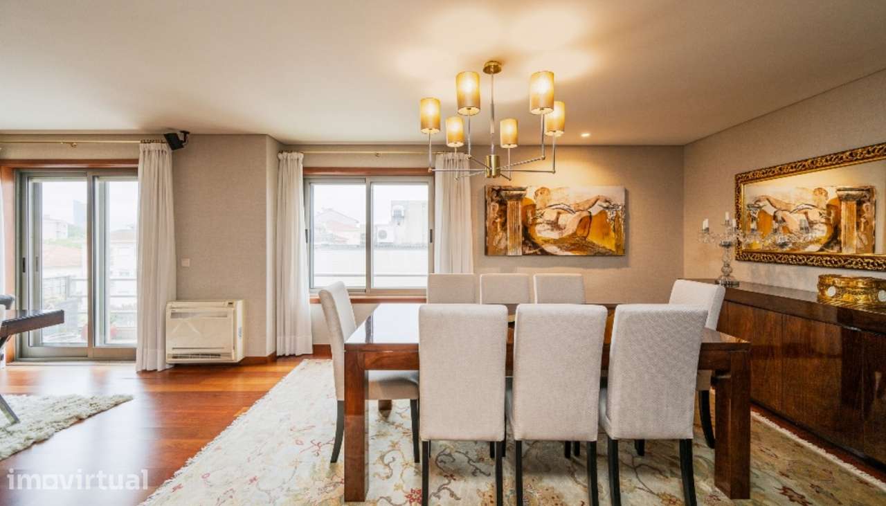 Apartamento T3 com varandas à venda no Bonfim no Porto - Grande imagem: 4/20