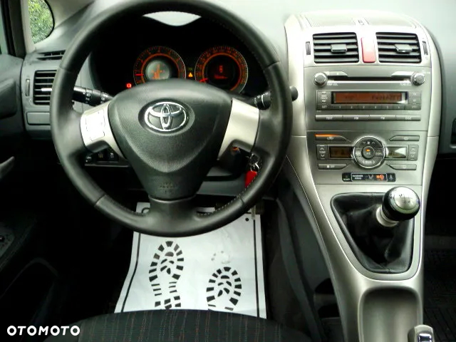 Toyota Auris 1.33 VVT-i Terra Start - 6