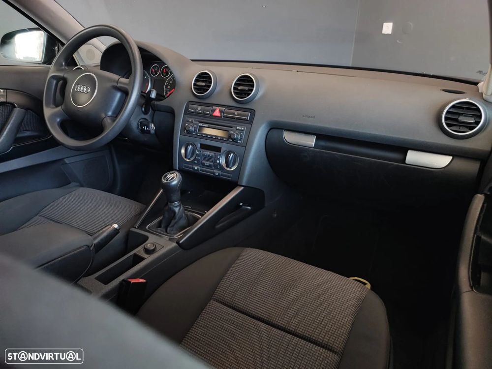 Audi A3 2.0 TDI Ambiente - 22