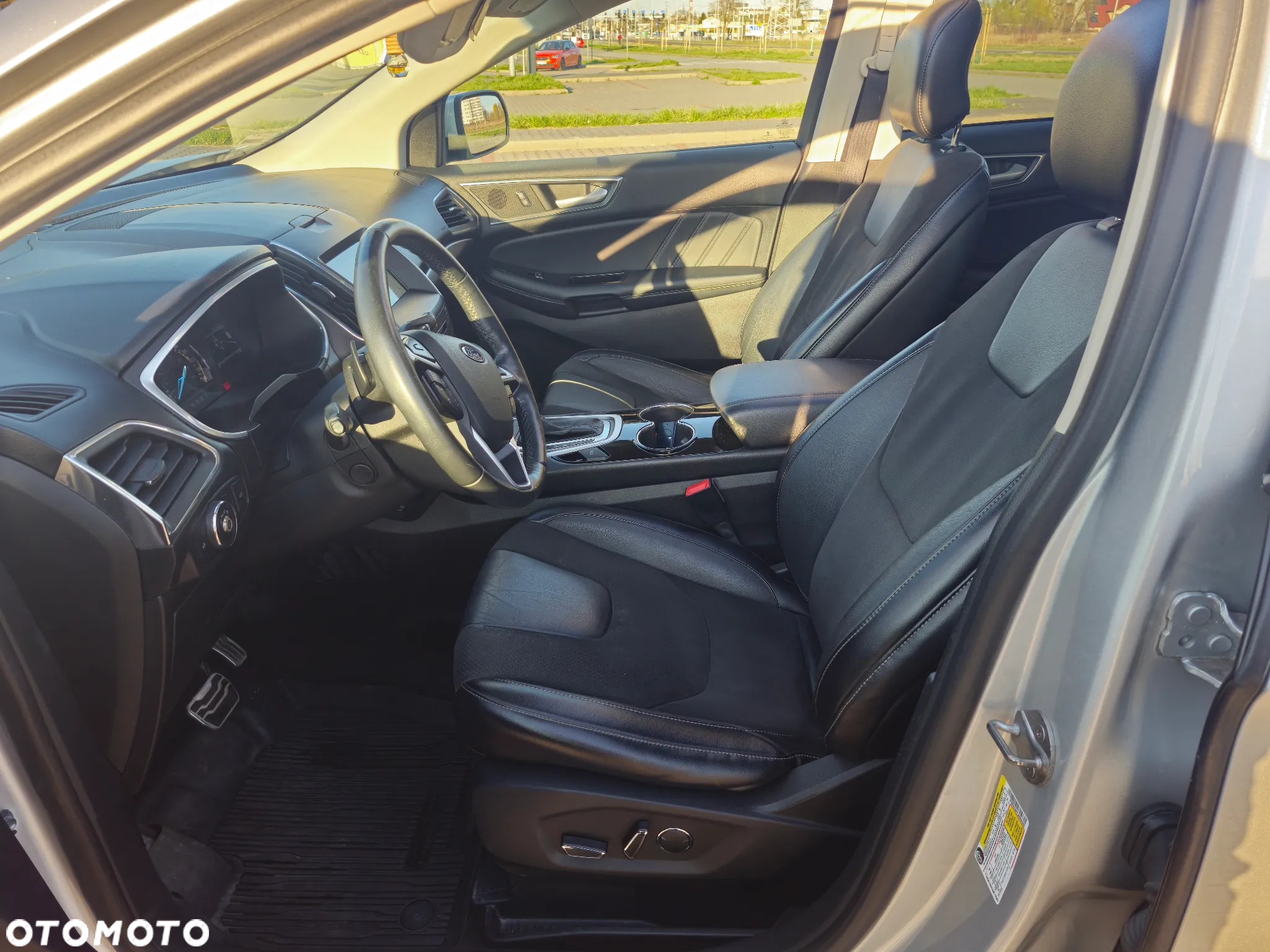 Ford Edge - 15