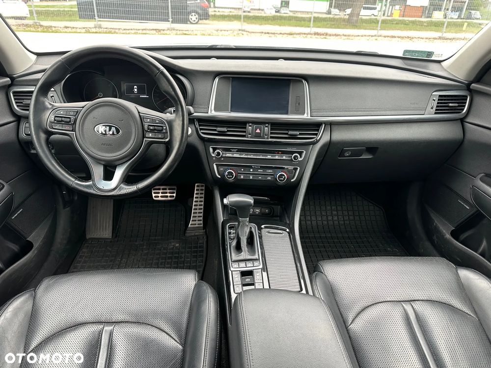 Kia Optima - 10