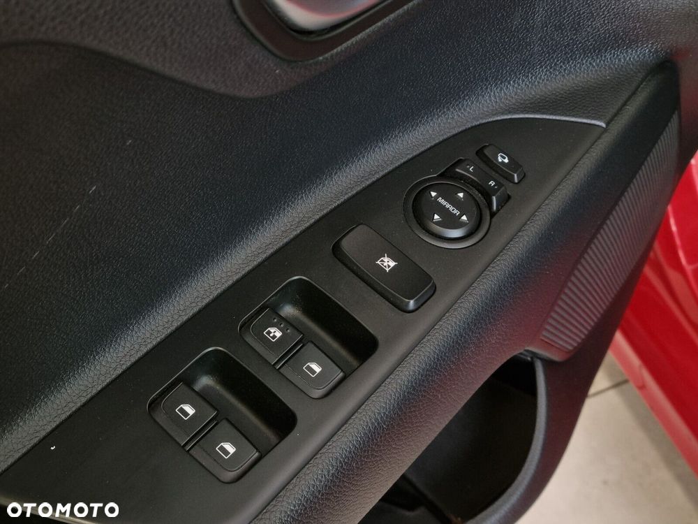 Kia Rio 1.2 M - 24