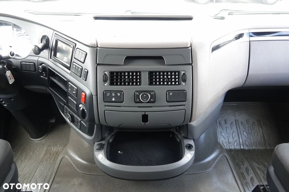 DAF XF 530 / SPACE CAB / OPONY 100% / EURO 6 - 28