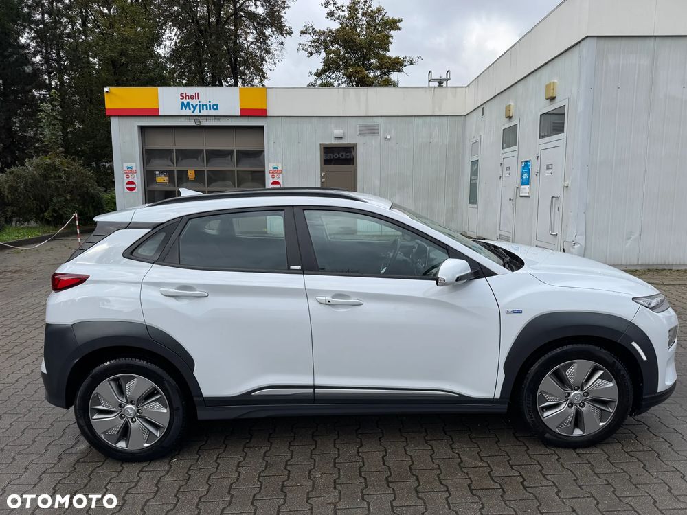 Hyundai Kona Electric 64kWh Premium - 6