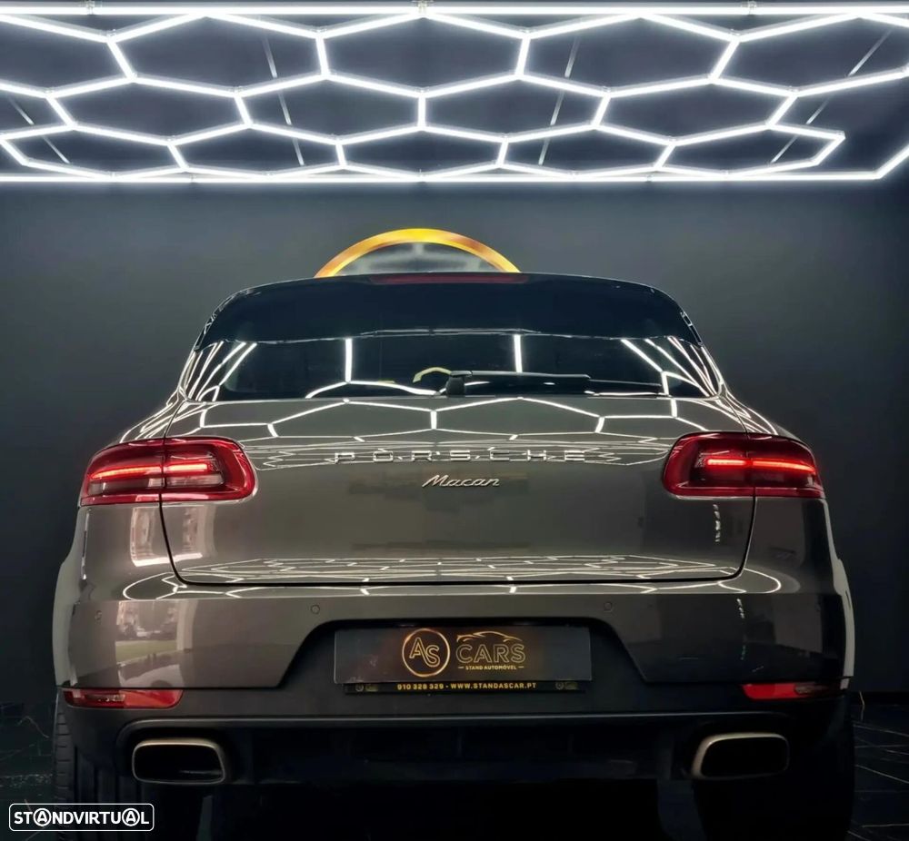 Porsche Macan - 55