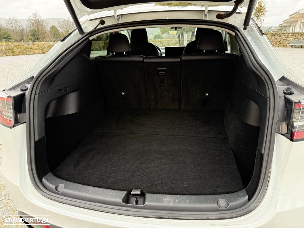 Tesla Model Y Tração Traseira - 18