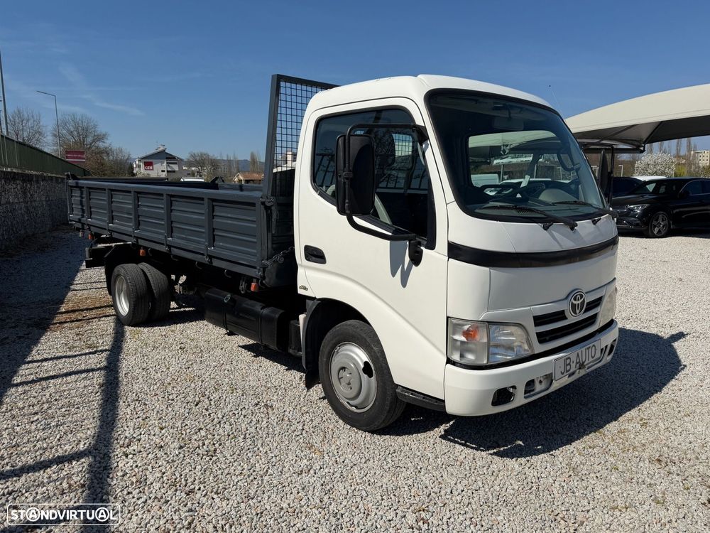 Toyota Dyna M D4-D 3LUG Tri-Basculante Nacional - 8