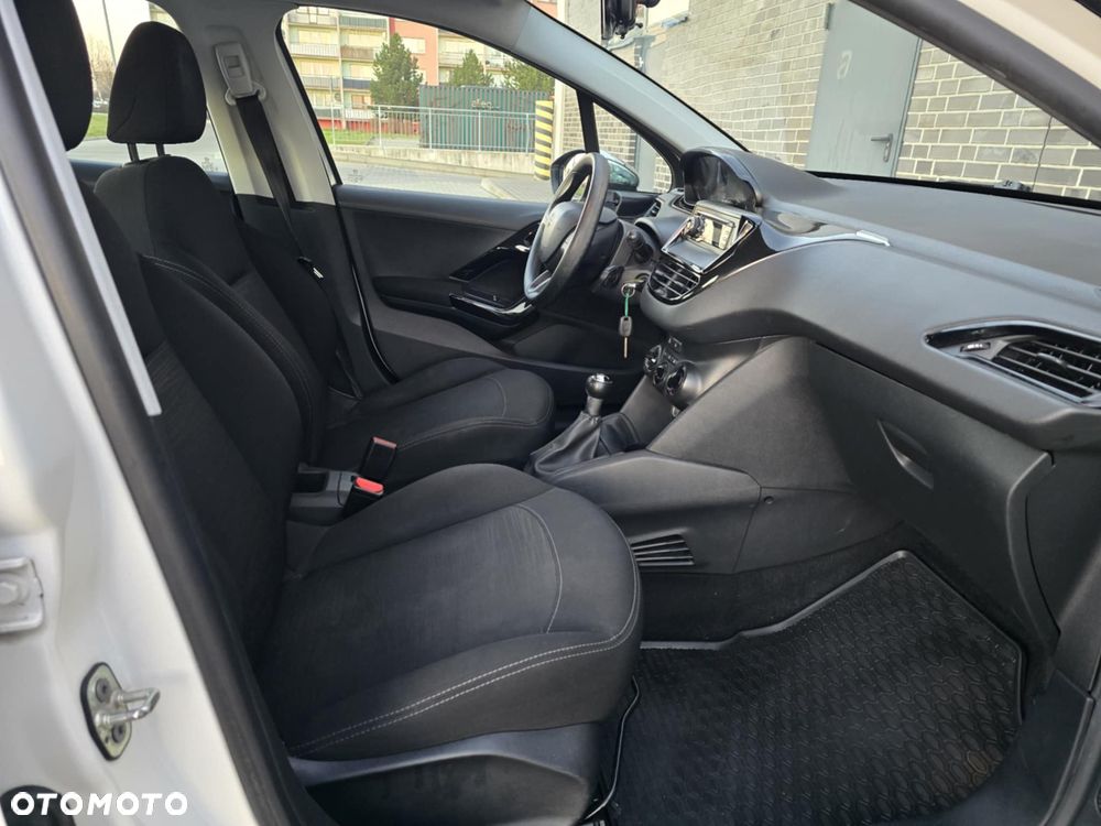 Peugeot 208 68 VTI Active - 21