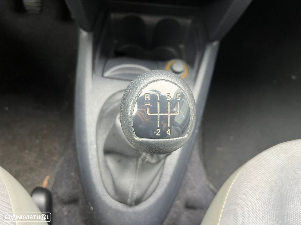 Renault Clio 1.2 16V Expression - 14