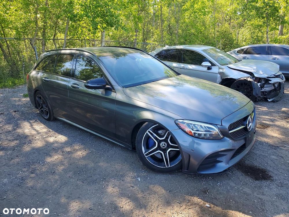 Mercedes-Benz Klasa C 300 4Matic 9G-TRONIC AMG Line - 1