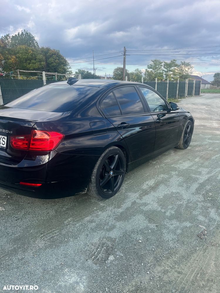 BMW Seria 3 320d EfficientDynamics Edition - 5