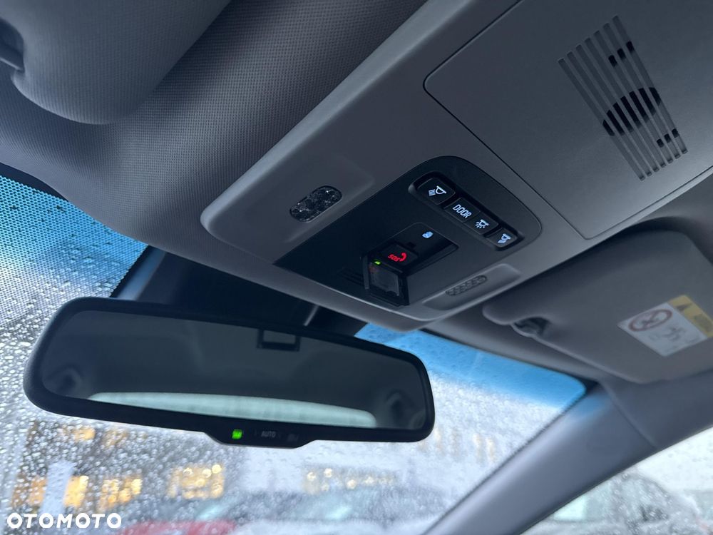 Toyota Camry 2.5 Hybrid Comfort CVT - 26