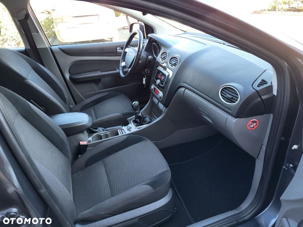 Ford Focus - 22