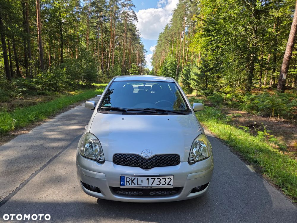 Toyota Yaris 1.0 Base - 5