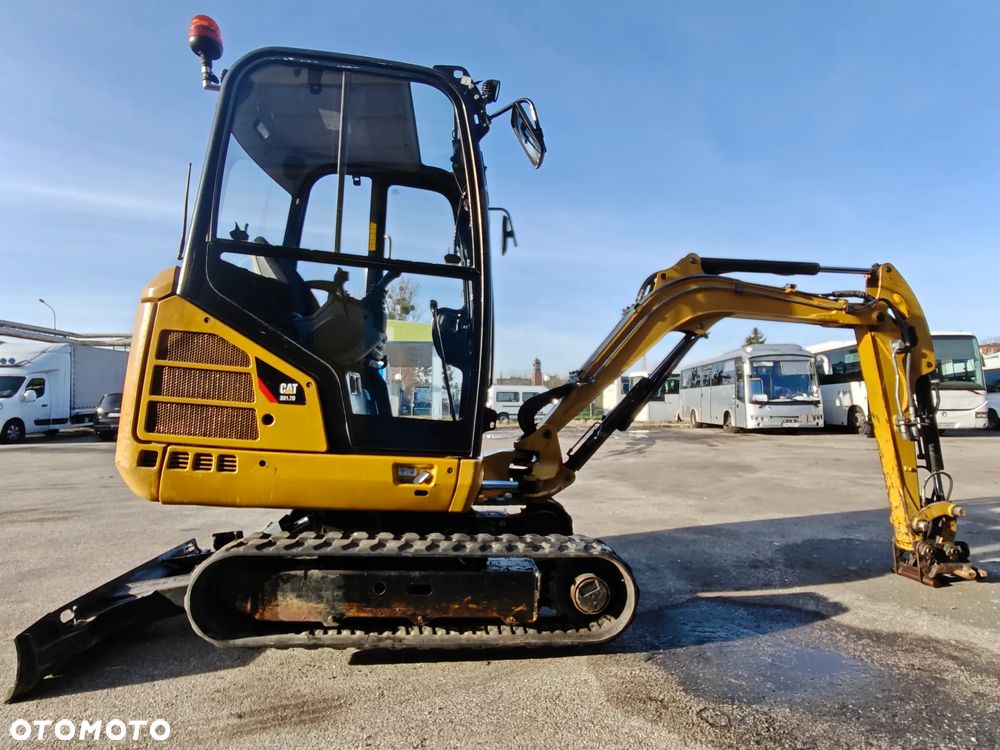 Caterpillar 301.7D - 18