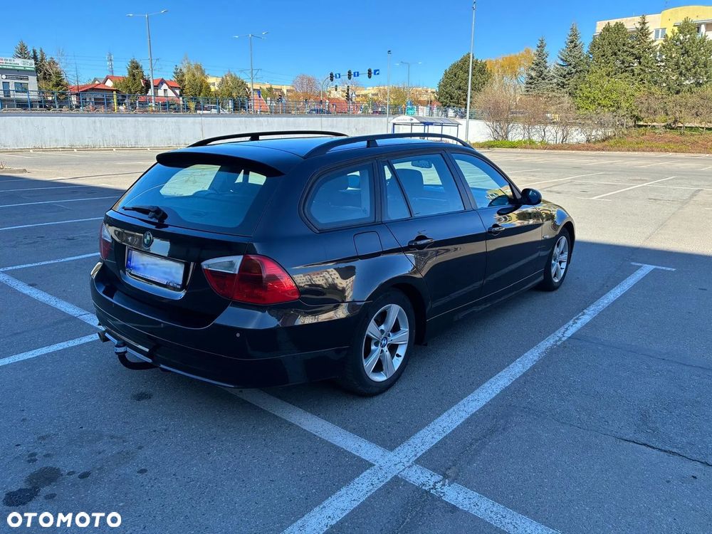 BMW Seria 3 318d - 6