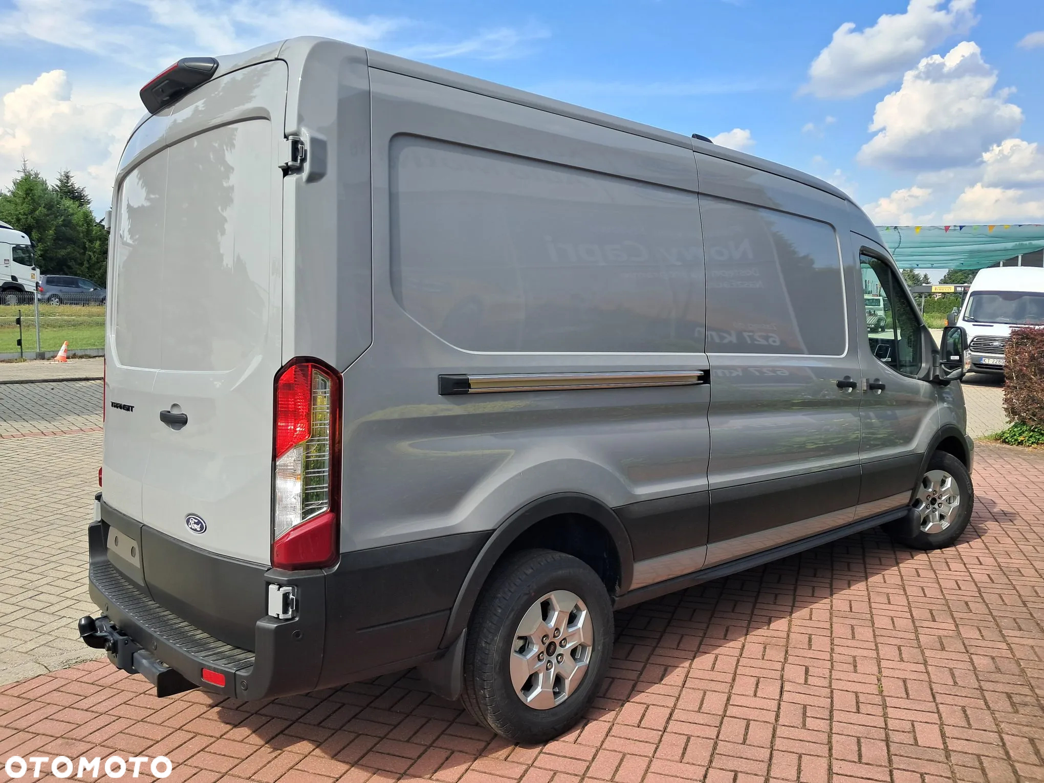 Ford Transit - 12