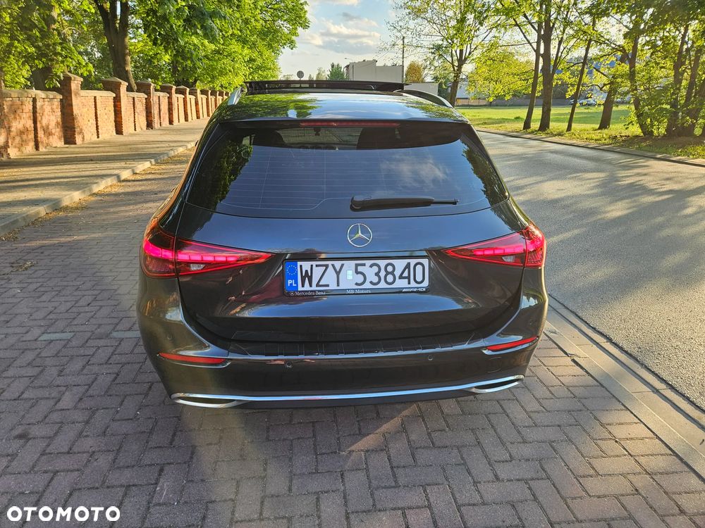 Mercedes-Benz Klasa C 220 d mHEV - 11