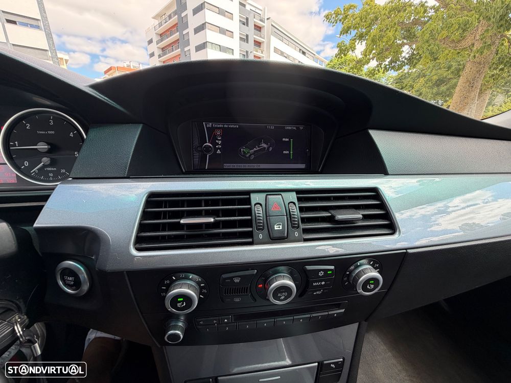 BMW 520 dA Executive - 39