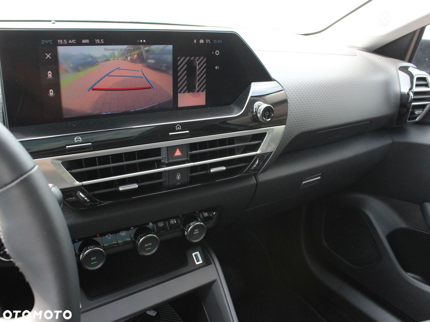 Citroën C4X - 12