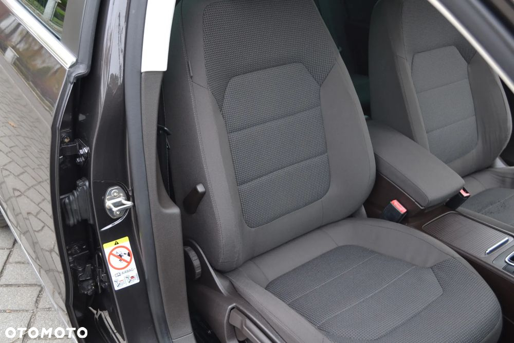Volkswagen Passat 1.4 TSI Highline - 18