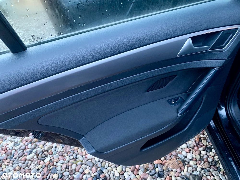 Volkswagen Golf 1.2 TSI BMT Trendline - 29