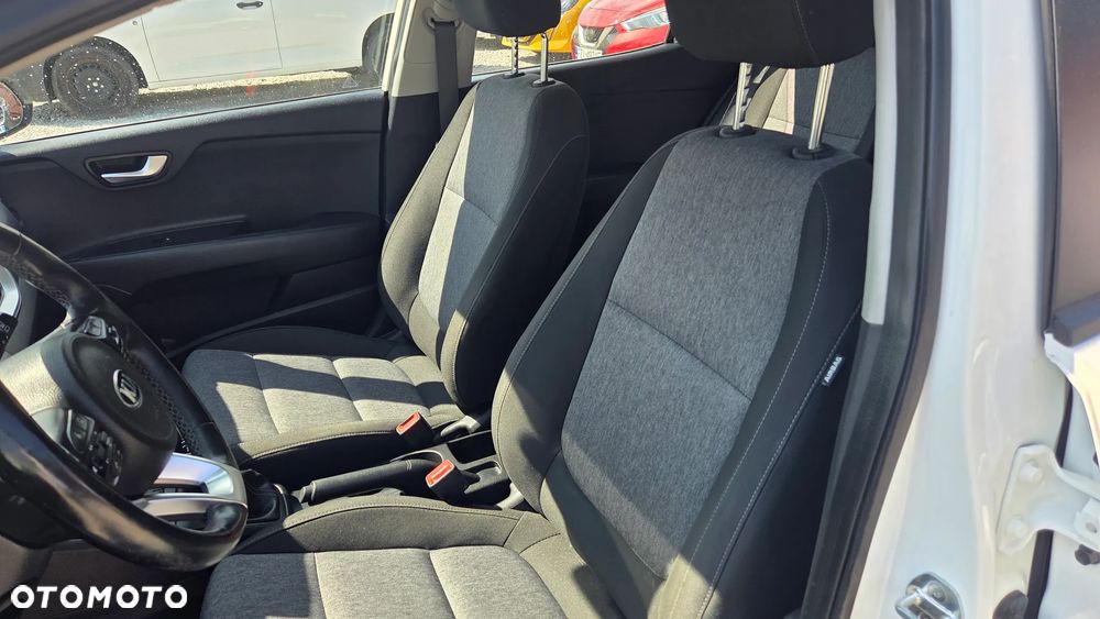Kia Stonic 1.2 Spirit - 18