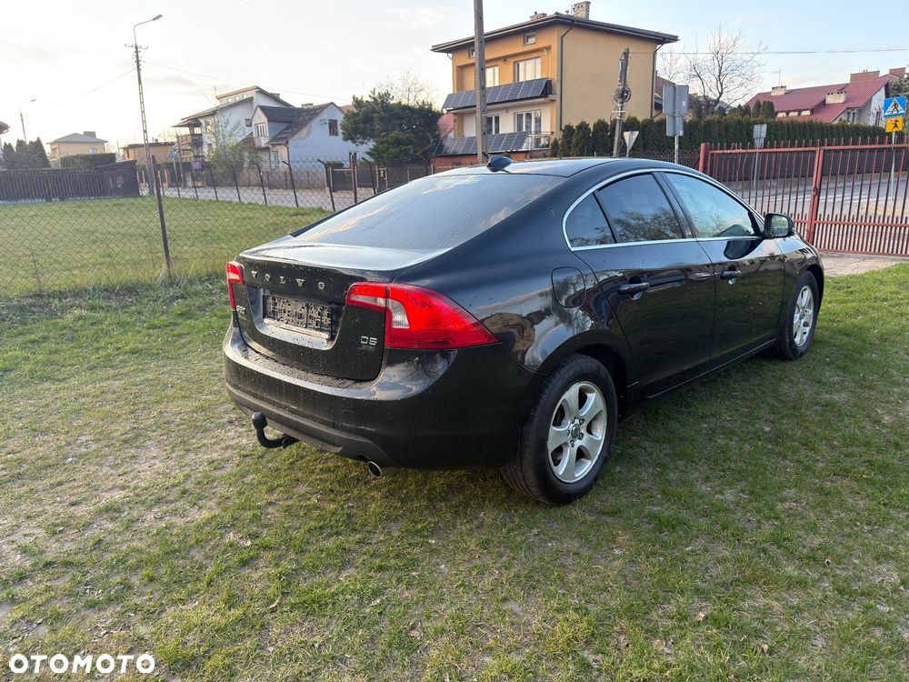 Volvo S60 D5 Summum - 5