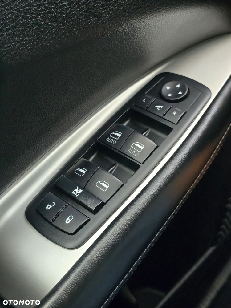 Fiat Freemont 2.0 Multijet 16V DPF Automatik Allrad Black Code - 29