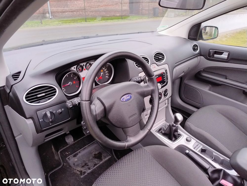 Ford Focus - 8