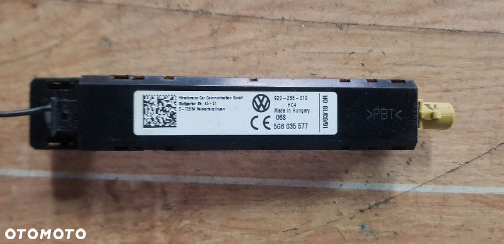 GOLF VII WZMACNIACZ ANTENY 5G6035577 - 1