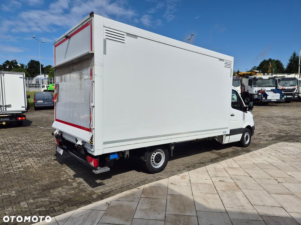 Mercedes-Benz Sprinter 316 CDi / KONTENER / 1 WŁ / WINDA PALFINGER / SOLIDNY KONTENER / 3 MIEJSCA / BEZWYPADKOWY / TEMPOMAT / PODGRZEWANY FOTEL / STAN BARDZO DOBRY - 8