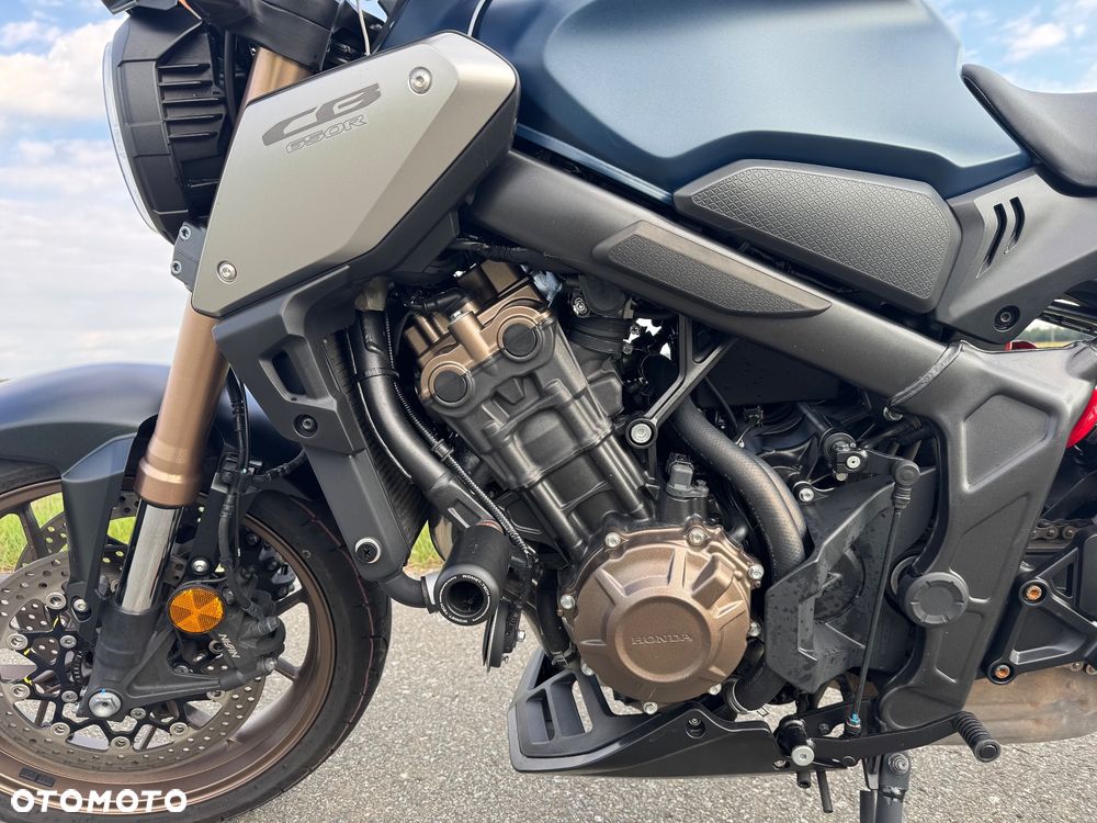 Honda CB - 11