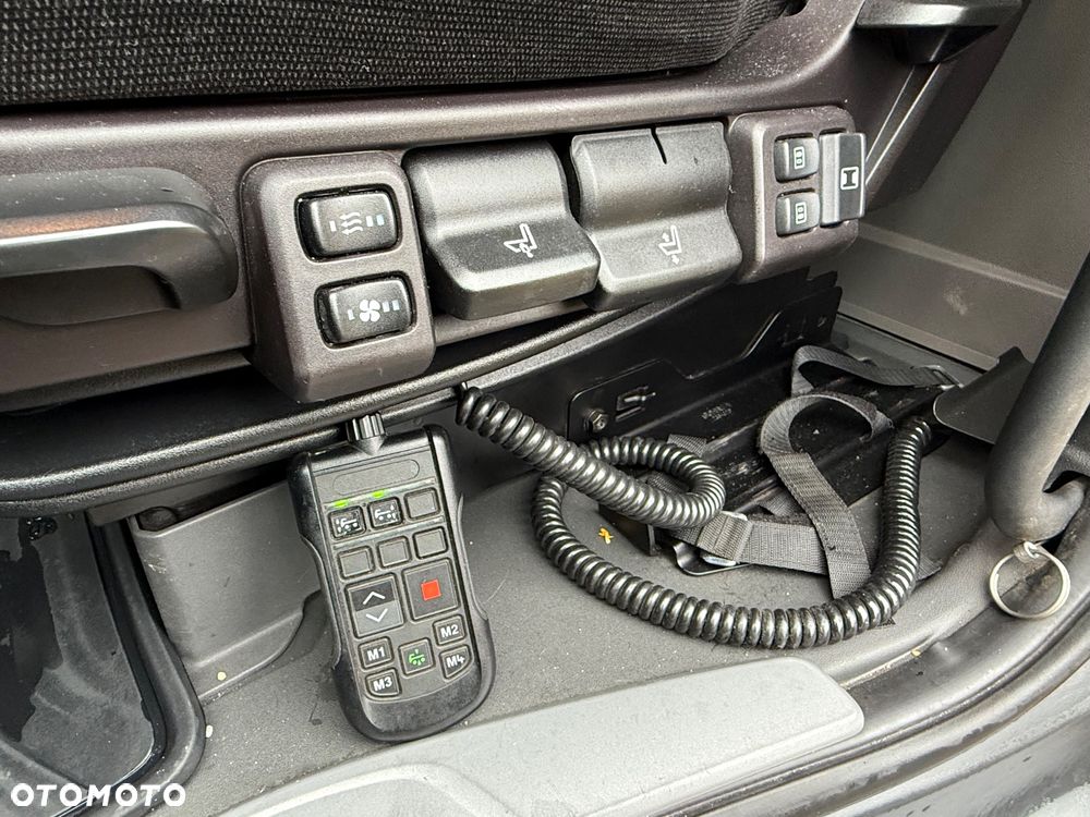 Scania R 500 *FULL LED* P+T PODUCHY* ALUSY* 315/70 NOWE MICHELIN* 2 BAKI* KLIMA POSTOJOWA* LODÓWKA* NAVI* NOWY TYP SILNIKA* Z Francji - 16