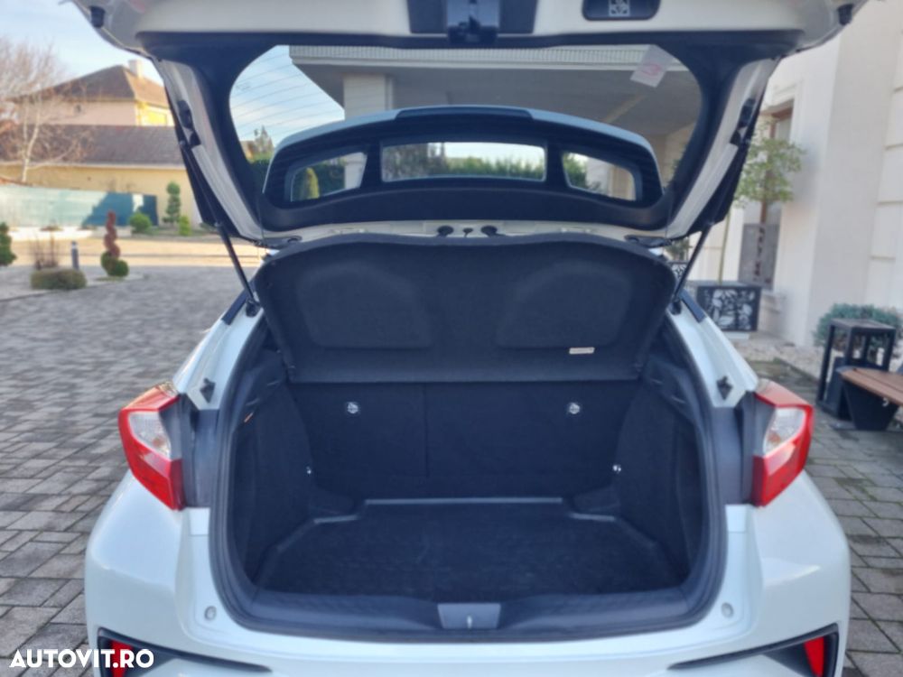 Toyota C-HR 1.8 HSD 122 CP 4x2 CVT Style - 13